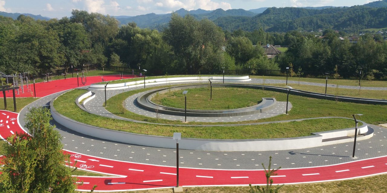 Informare de presă: Parcul din centrul comunei Prundu Bîrgăului a fost finalizat!
