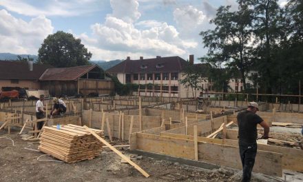 Informare de presă: A început construcția noii școli generale din Prundu Bîrgăului!