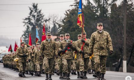 Batalionul 817 Artilerie ”PETRU RAREȘ” sărbătorește 25 de ani de la înfiinţare!
