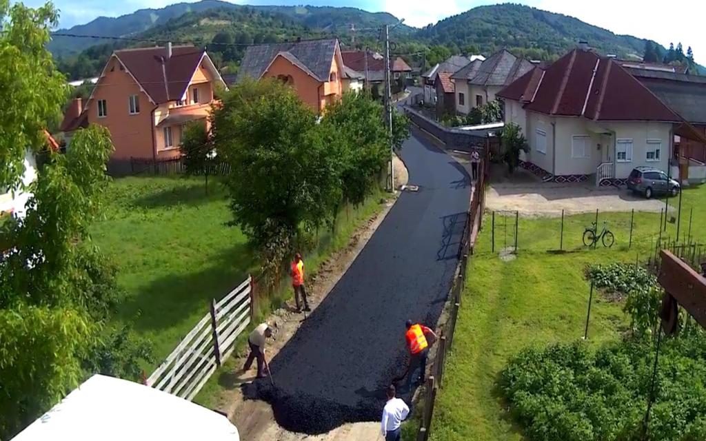 Patru străzi au intrat în asfaltare!