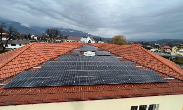Panourile fotovoltaice au fost montate!